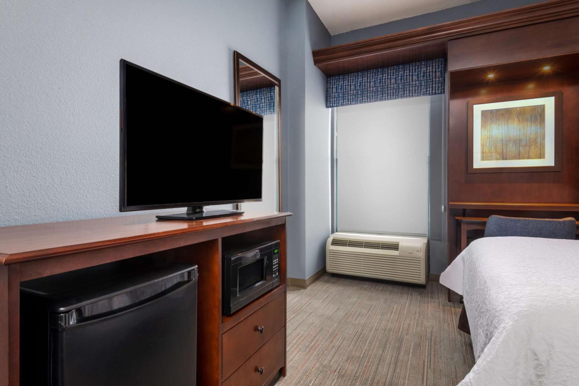 Hampton Denver-international Airport 3*