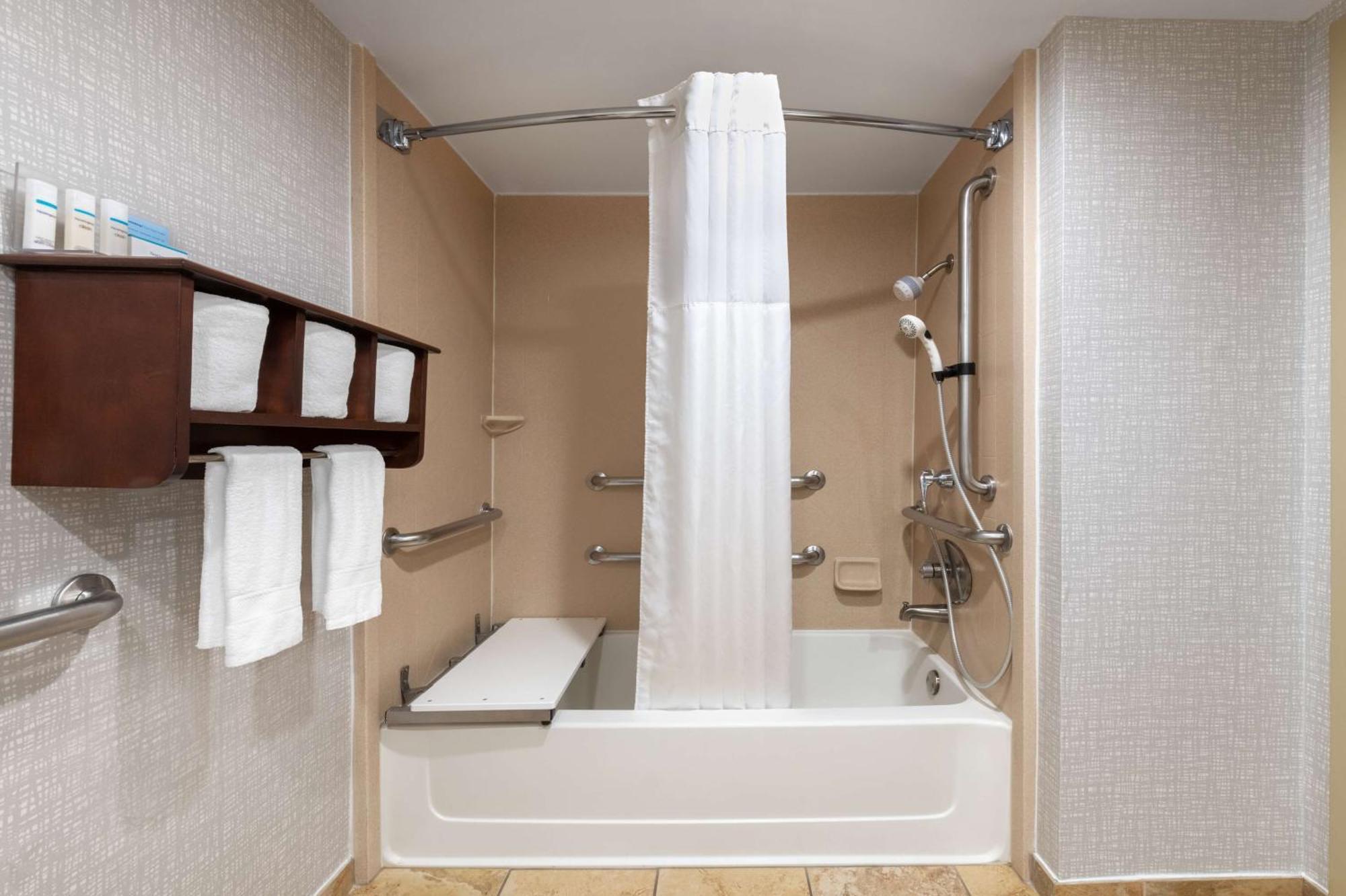 Hotel Hampton Denver-international Airport 3*