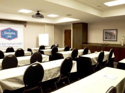 Hampton Denver-international Airport Hotel 3*