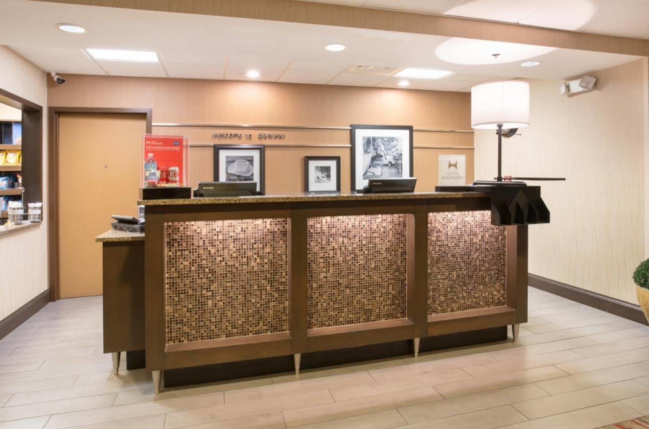 Hampton Denver-international Airport 3*